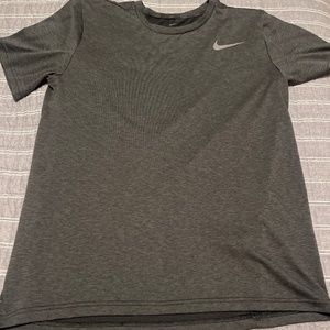 Nike Mens dry fit T shirt